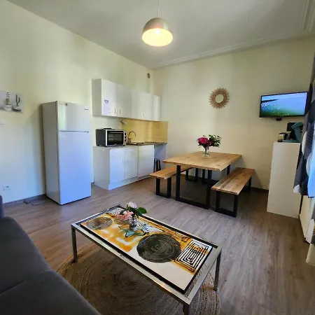 Jonquille, 2 A 8 Personnes Avec Salle De Jeux Et Dans La アパート ヴォントロン